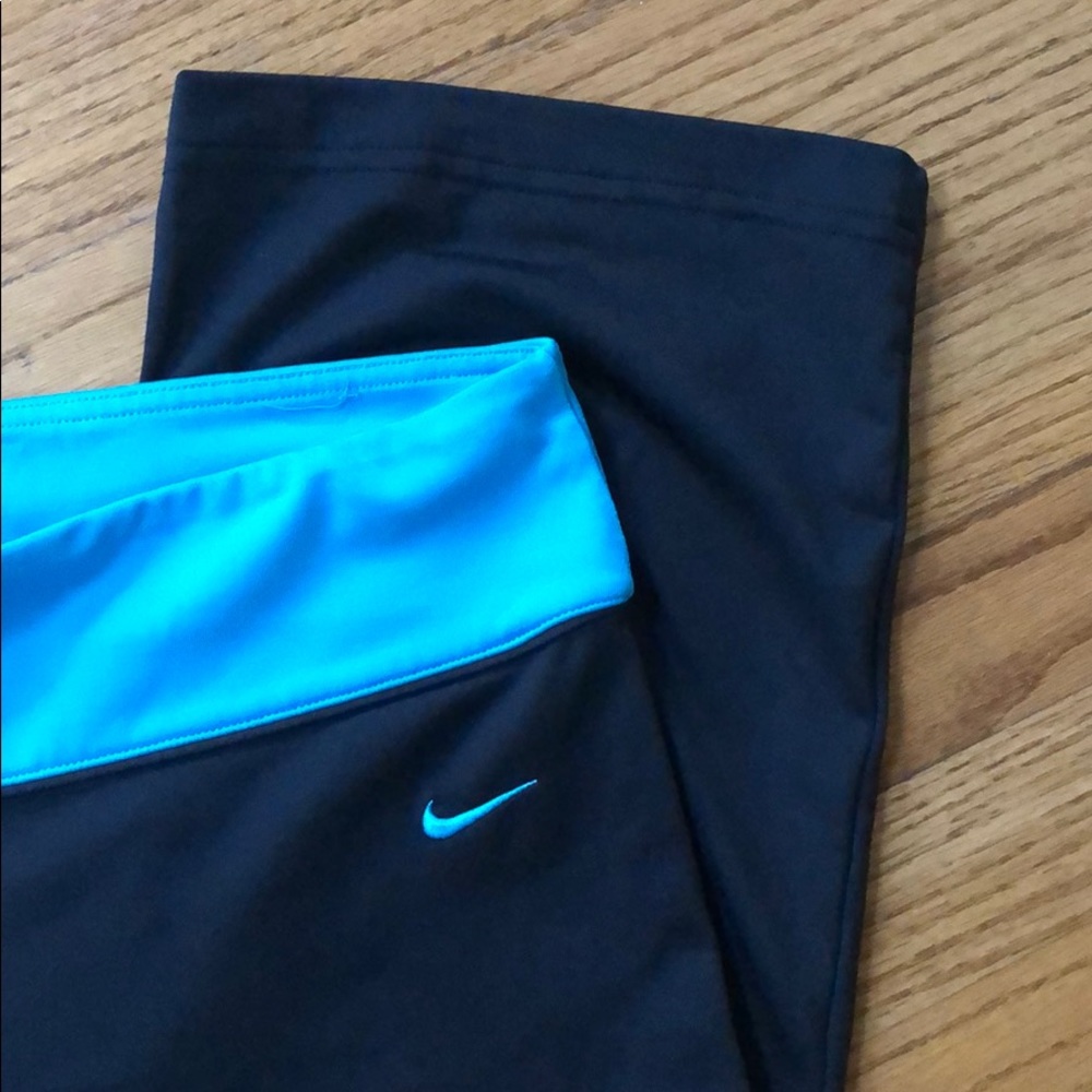 Nike performance Capri - Picture 2 of 3